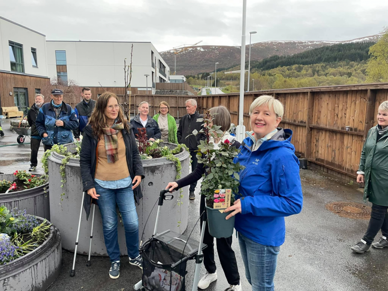 Overlevering av første byggetrinn av "Rotaryhagen"