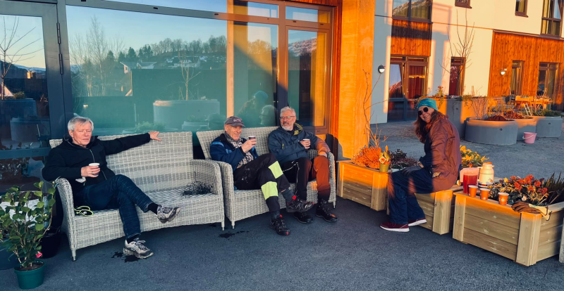 Dugnad i strålande sol!